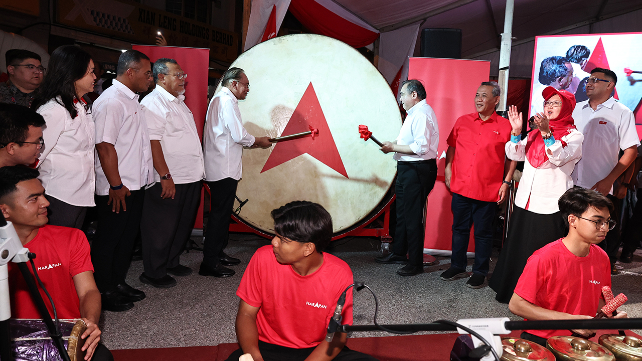PM mahu budaya rakyat beratur panjang terima bantuan dihentikan