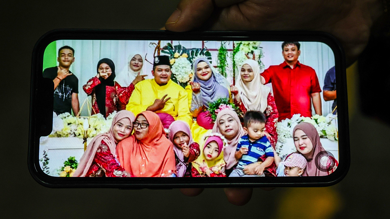 Terkilan tidak sempat bergambar dengan ibu saudara sempena Aidiladha - Anak saudara