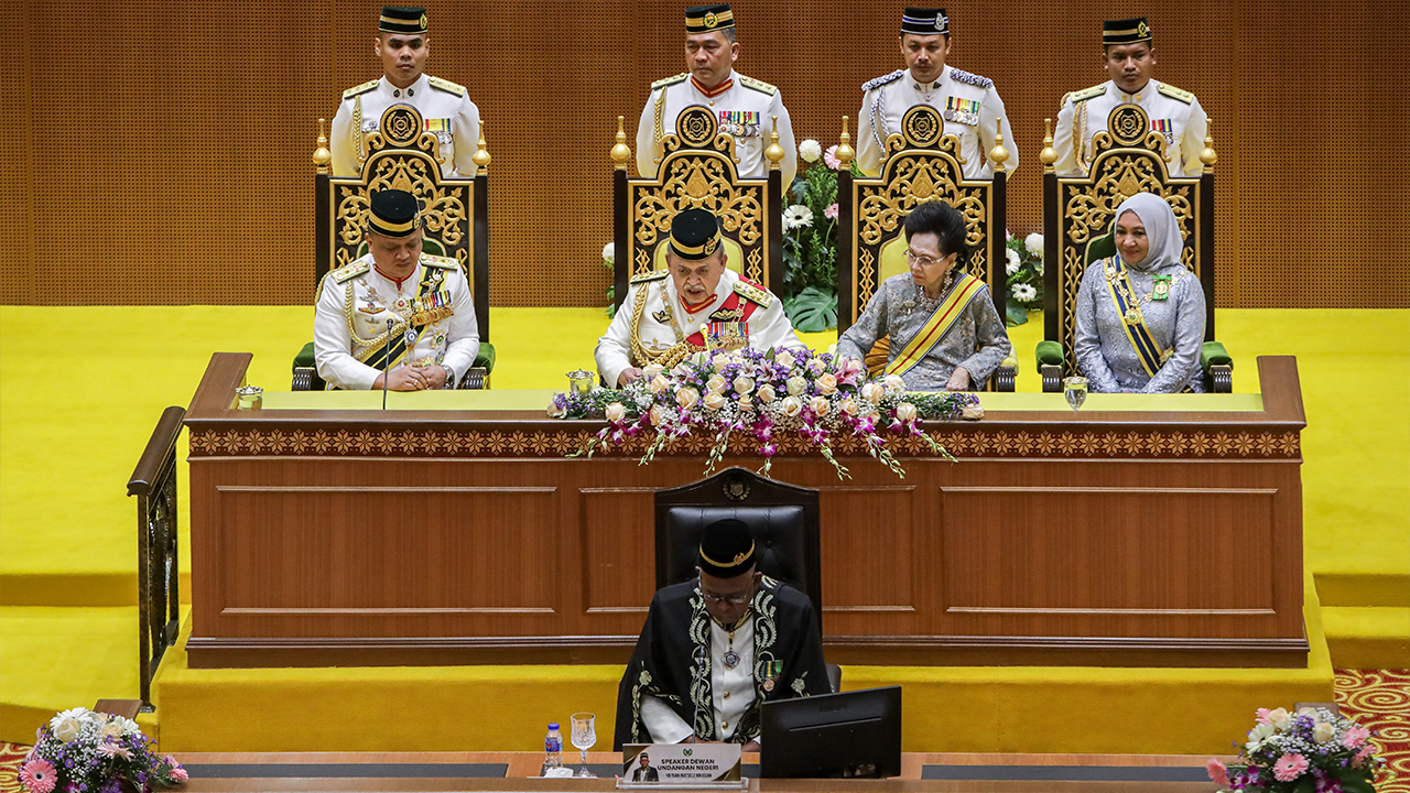 Raja Perlis mahu Menteri Besar diberi ruang pimpin hingga akhir penggal