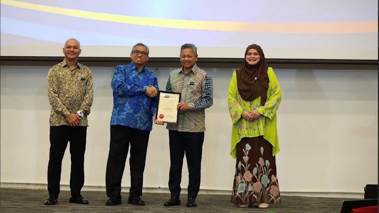 IIM, UNGGUL credit: IIM