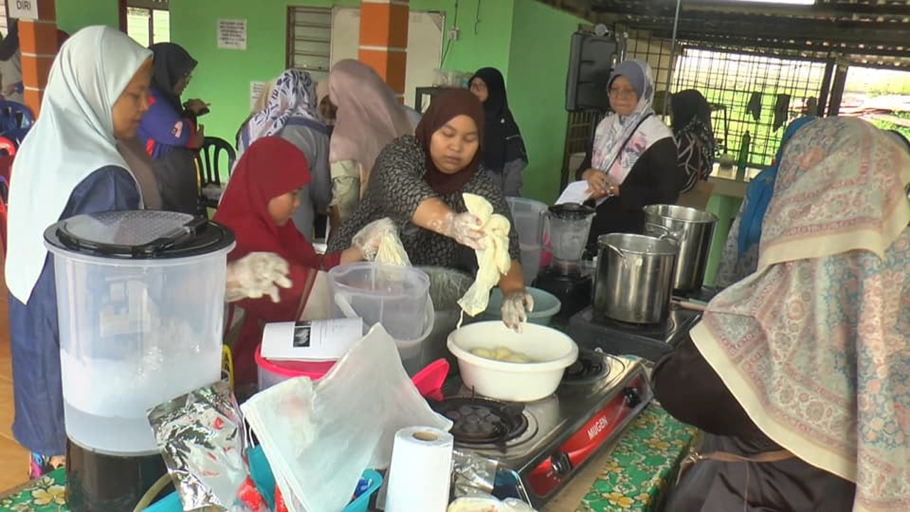 INSERT_KOMUNITI MADANI 01_AWANI