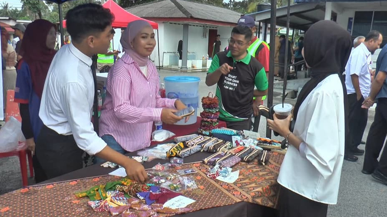 INSERT_KOMUNITI MADANI 02_AWANI