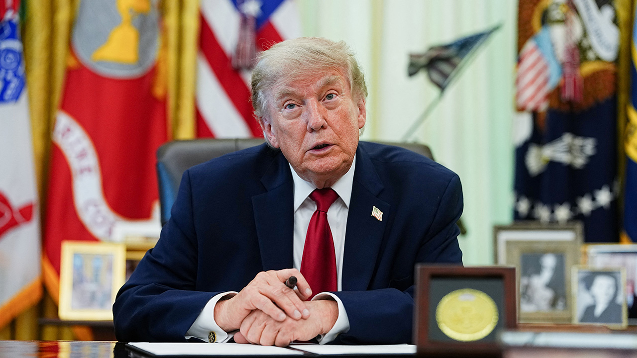 Trump fires Election Assistance Commission members ahead of midterms