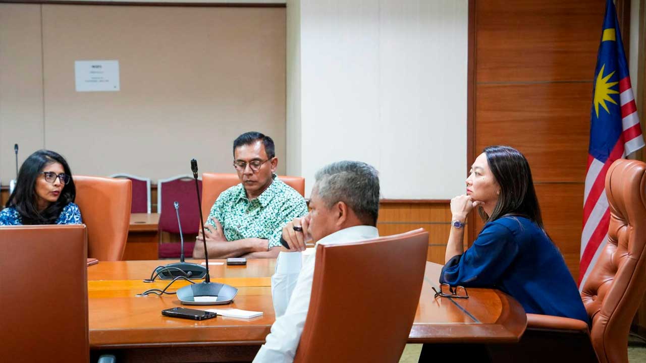 [INSERT]_Medan Pasar DBKL 1_FB Hannah Yeoh