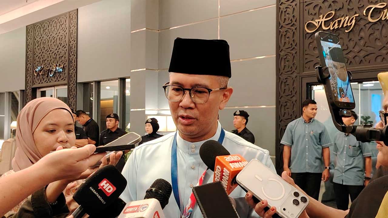 Perbaiki komunikasi, pertumbuhan ekonomi belum cukup dirasai rakyat – Tengku Zafrul