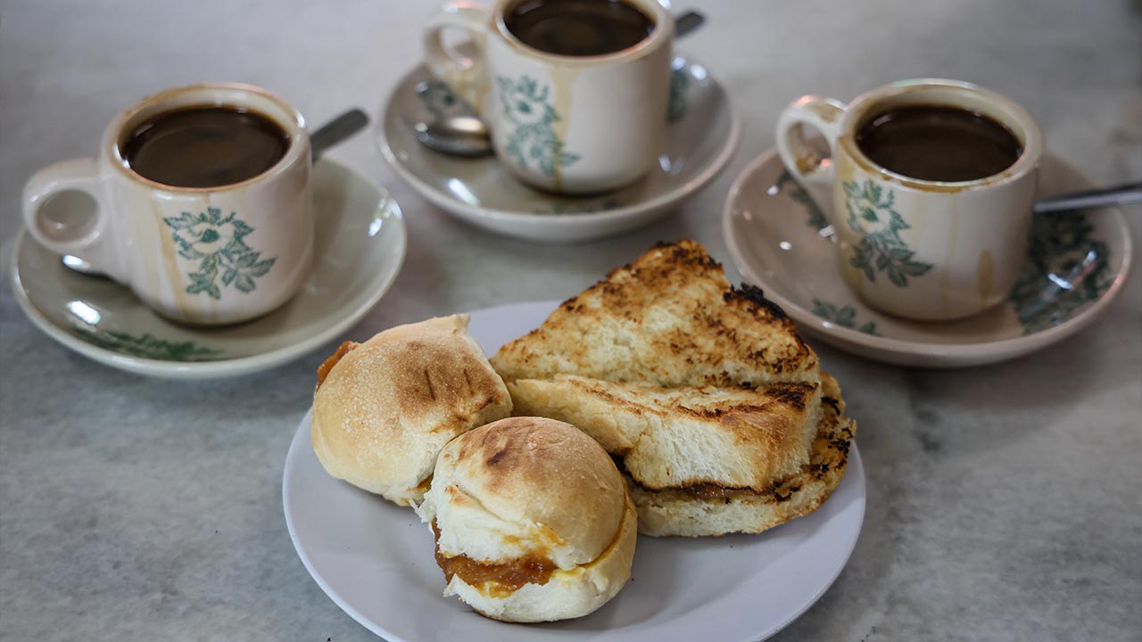 KEDAI KOPI HAI PENG PERPADUAN KAUM