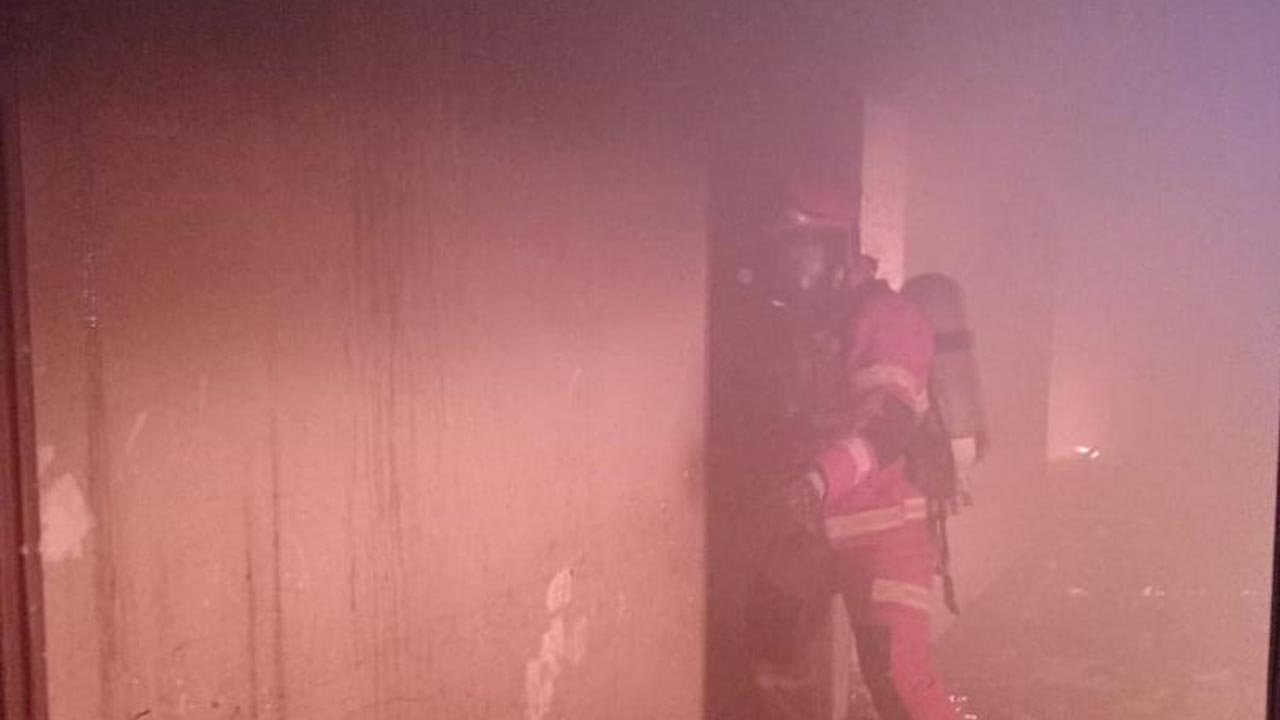 Tiga beranak Rohingya rentung dalam kebakaran rumah di Bagan Serai. Foto JBPM Perak