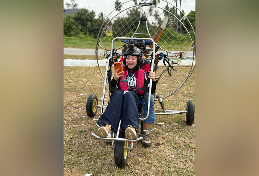  Thr gegar, bersiaran di udara, paramotor