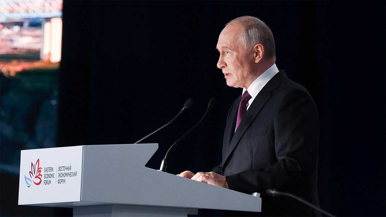Putin cites chance of peace deal but says Ukrainian aviation warning makes it harder