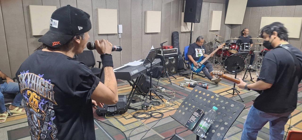 Konsert XPDC Reunion -- awani