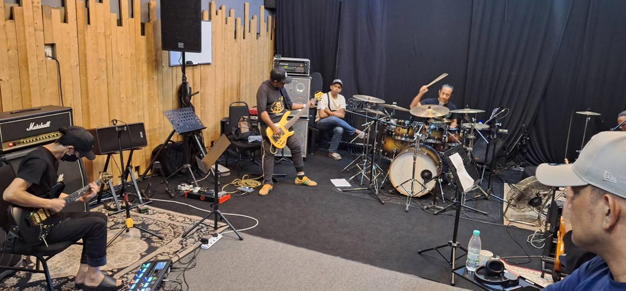 Konsert XPDC Reunion -- awani