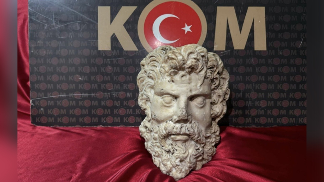 Turkiye rampas kepala Zeus berusia 2,000 tahun, lebih 7,100 artifak | Awani
