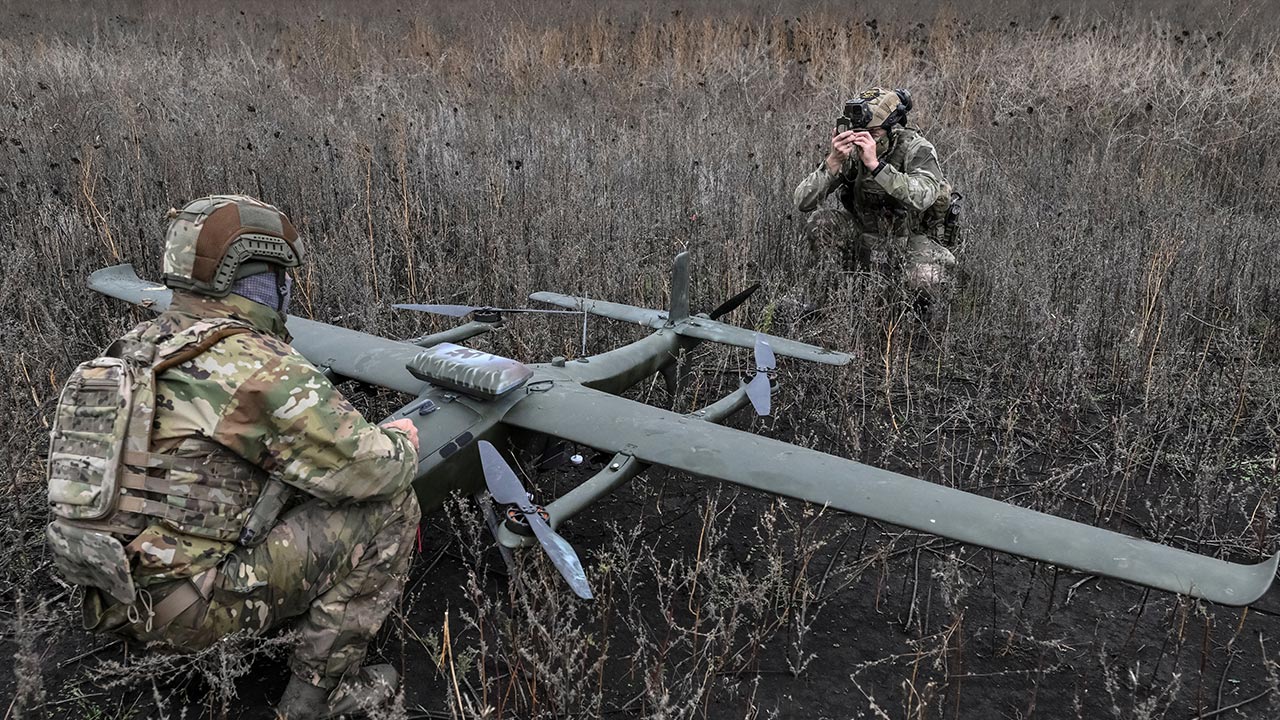 Ukraine Defending US resumes intelligence-sharing with Ukraine after pause, Zelenskiy ...